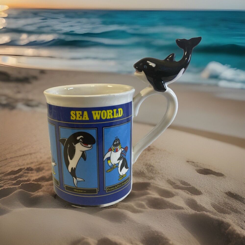 VTG Sea World Coffee Mug Theme Amusement Park Shamu and Crew 3D Orca Figure 80s